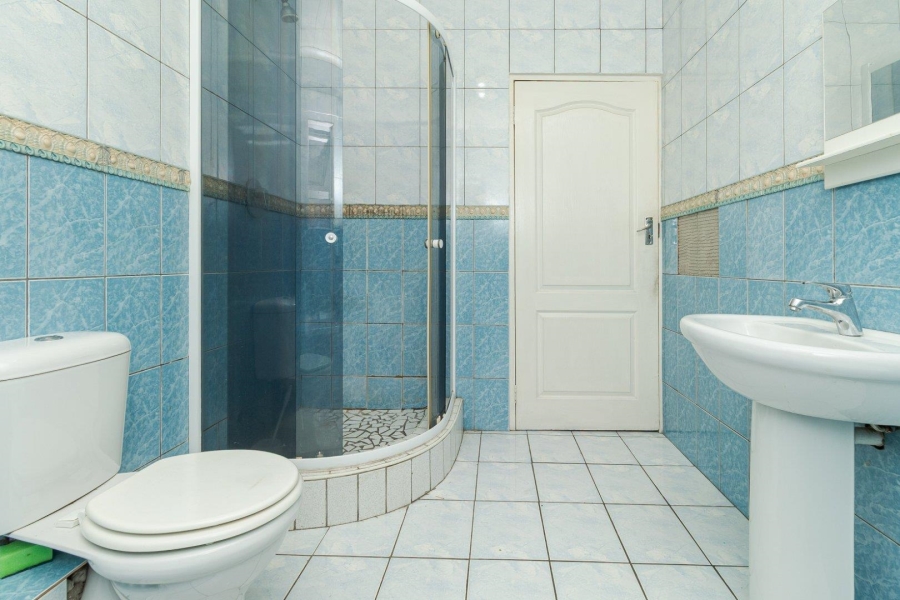 4 Bedroom Property for Sale in Devon Park Western Cape